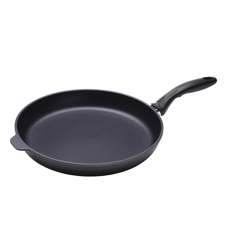 Swiss Diamond Nonstick 12.5