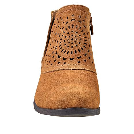 bare traps hailie bootie