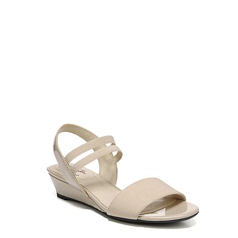 lifestride yolo sandals