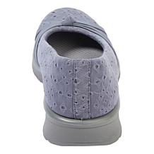 "As Is" Bzees Gem2 Washable Eyelet Casual Flat