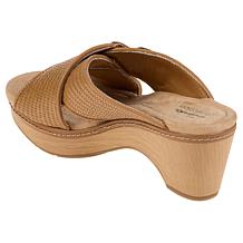 "As Is" Clarks Collection Seannah Nora Modern Casual Wedges