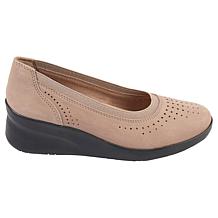 "As Is" Clarks Collection Suttyn Kaylie Heritage Casual Slip-On Shoe