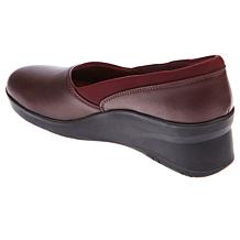 "As Is" Clarks Collection Suttyn Walk Leather Slip-On