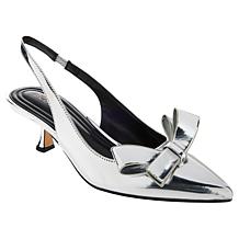 BCBGeneration® Kasti Patent Bow Pump