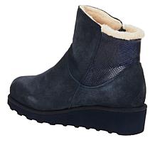 bearpaw megan suede wedge bootie