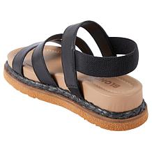 Blondo Frankee Flexible Platform Sandal