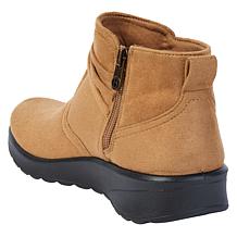 BZees® Guest Bootie