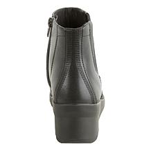 Clarks Collection Suttyn Rae Heritage Ankle Boots