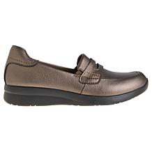 Clarks Ellowyn Slip-On Shoe