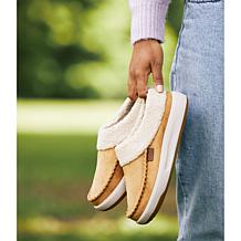 Dearfoams Women's Slip On Water Resistant Clog - Maple