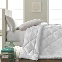 Hotel Laundry Medium Warmth All Season Down Alt. Comforter - King
