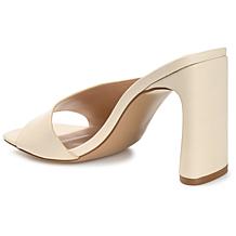 Journee Collection Womens Dola Pump