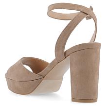 Journee Collection Women's Nairri Pump