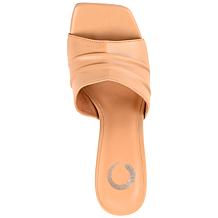 Journee Collection Womens Tru Comfort Foam Camber Pump