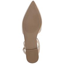 Journee Collection Womens Tru Comfort Foam Narrow Width Martine Flats