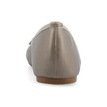 Journee Collection Women's Vika Flat