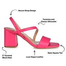 Journee Collection Women's Wide Width Lirryc Pump