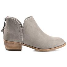 Journee Collection Women's Wide Width Livvy Bootie