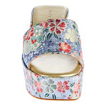 Katy Perry The Busy Bee Slip-On Slide Sandal