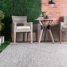 nuLOOM 4' x 6' Wynn Braided Indoor/Outdoor Area Rug