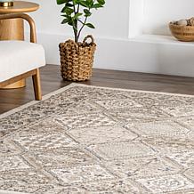 nuLOOM Becca 4' x 6' Traditional Tiled Area Rug