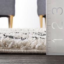 nuLOOM Mackie Moroccan Tasseled Shag 4' x 6' Area Rug