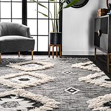 nuLOOM Savannah Moroccan Tasseled Wool Area Rug - 7' 6" x 9' 6" Black