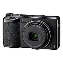 Ricoh GR III HDF Digital
Camera Bundle 