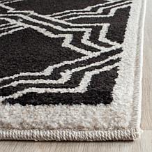 Safavieh Amherst Madison 2-1/4' x 7' Rug
