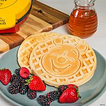 Uncanny Brands Disney Winnie the Pooh Waffle Maker