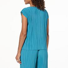 WynneLayers Summer Plisse Knit Top