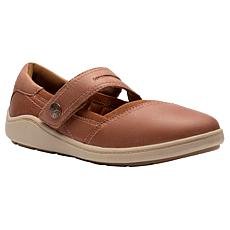 "As Is" Clarks Collection Bryianne Janey Leather Flat