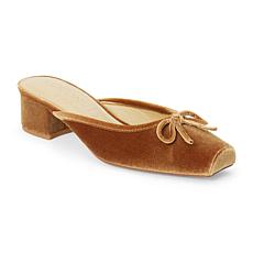 Coconuts by Matisse Geneva
Mule