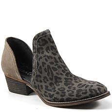 diba true leopard booties