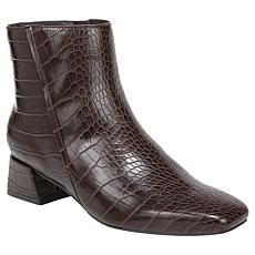 Naturalizer Hadley Block Heel Ankle Bootie