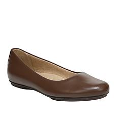 naturalizer flat shoes