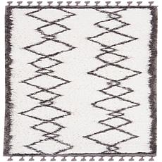 Woodbridge Braided Rug - 42 x 66