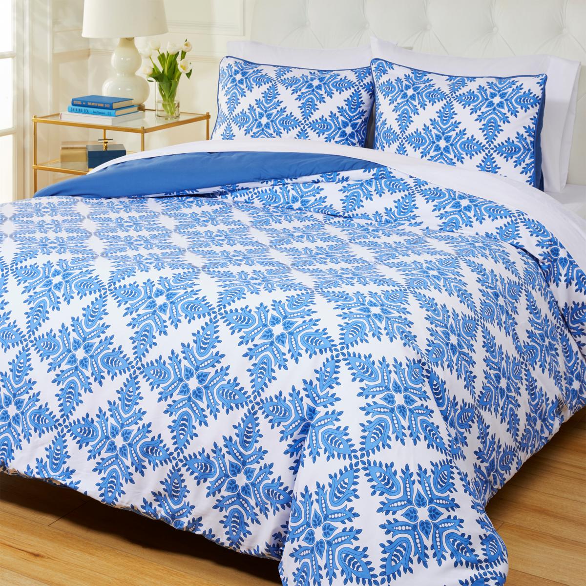 august & leo Serrated Tile Print 3piece Cotton Comforter Set