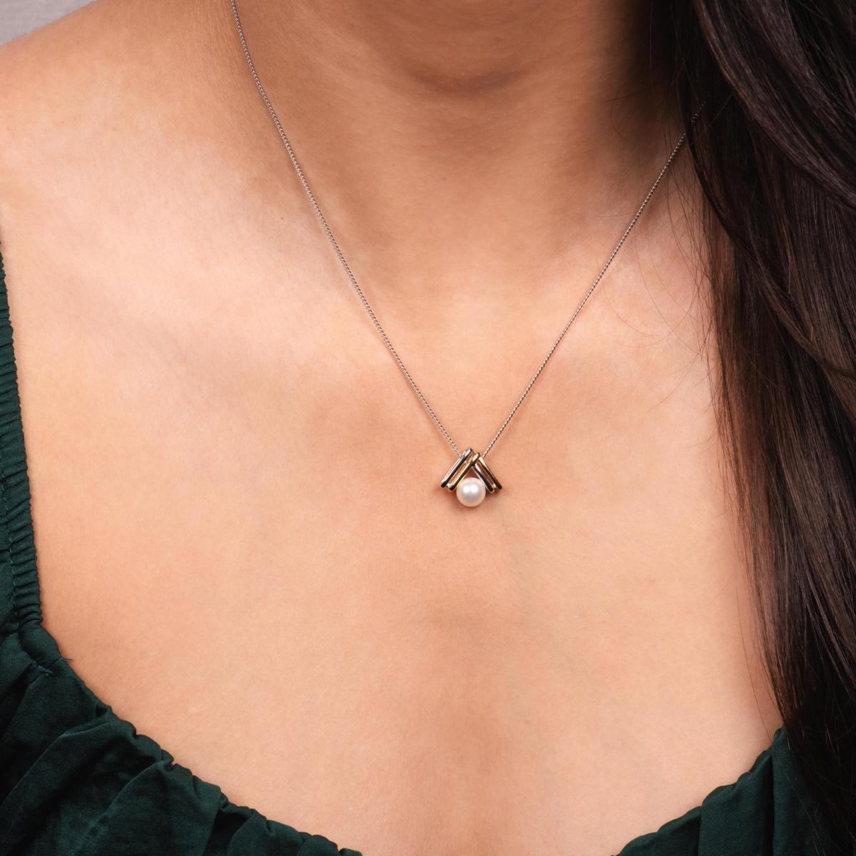 Cultured pearl drop clearance necklace