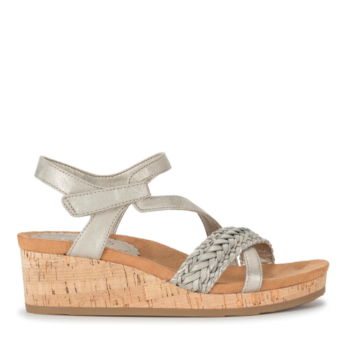 Bare traps best sale trella wedge sandal