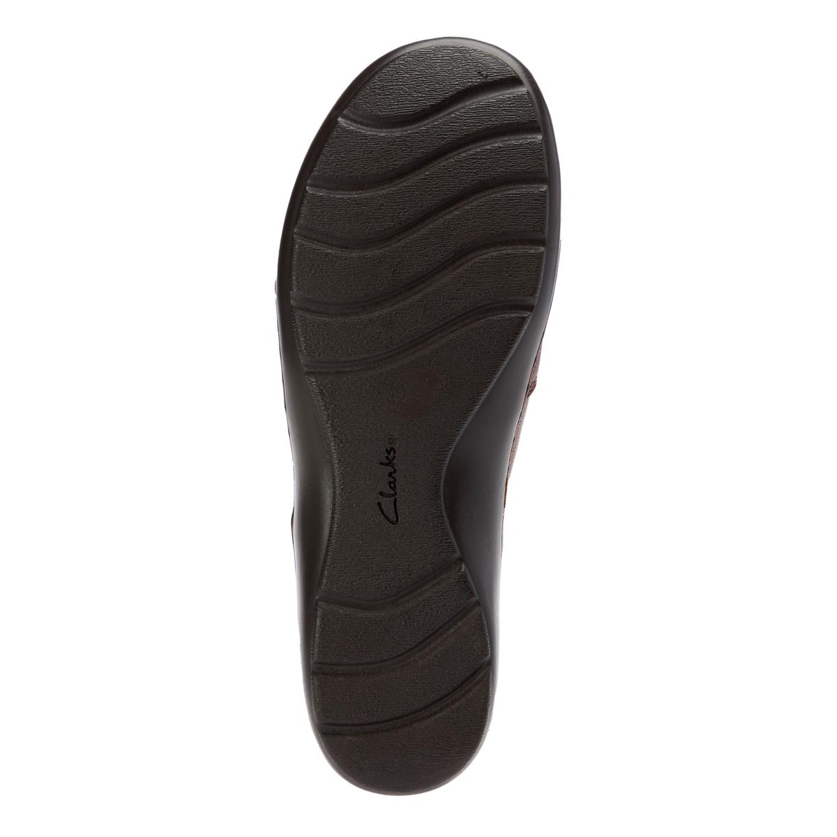 Clarks future footwear online