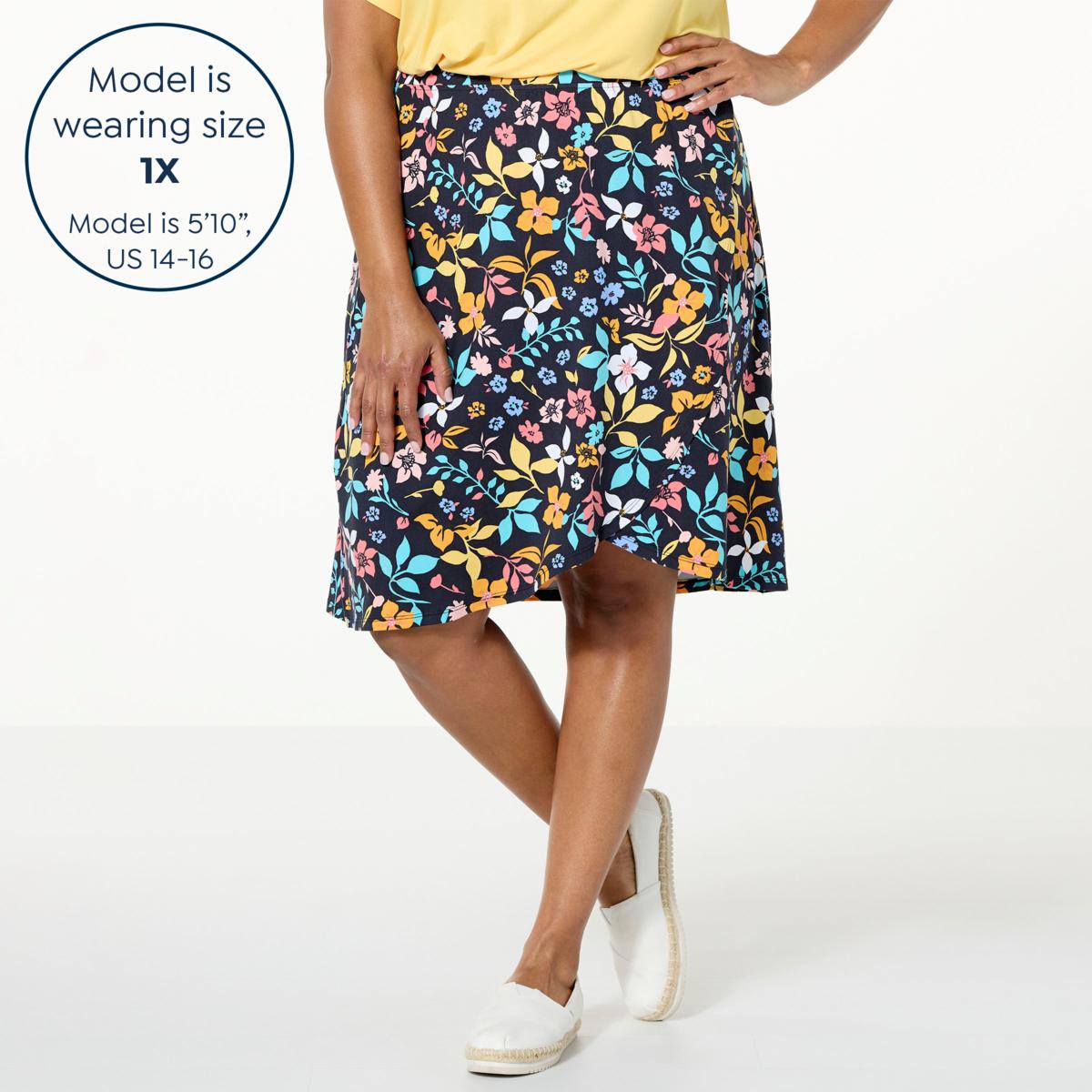 Stretch envelope outlet skirt