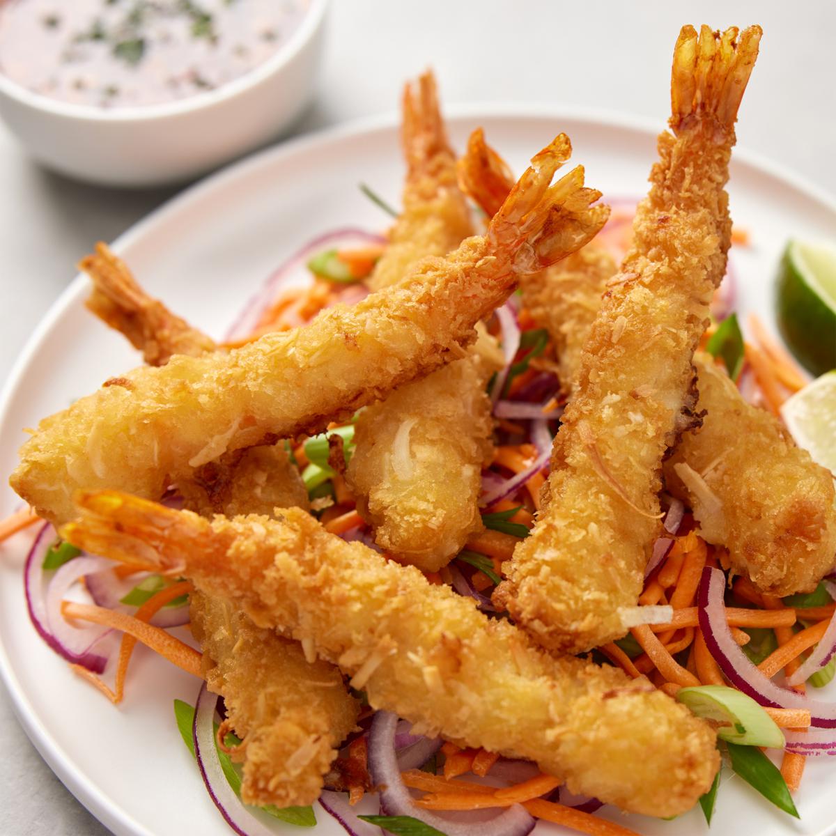 https://i01.hsncdn.com/is/image/HomeShoppingNetwork/rocs1200/curtis-stone-90-count-crispy-coconut-panko-shrimp-d-20230828084604653~846317_alt1.jpg