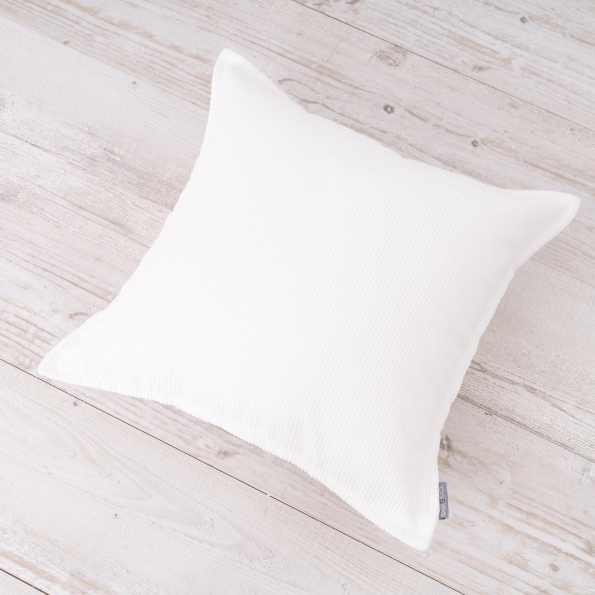 https://i01.hsncdn.com/is/image/HomeShoppingNetwork/rocs1200/evergrace-corde-duroi-ribbed-pillow-d-2022020119494805~20466982w_alt2.jpg