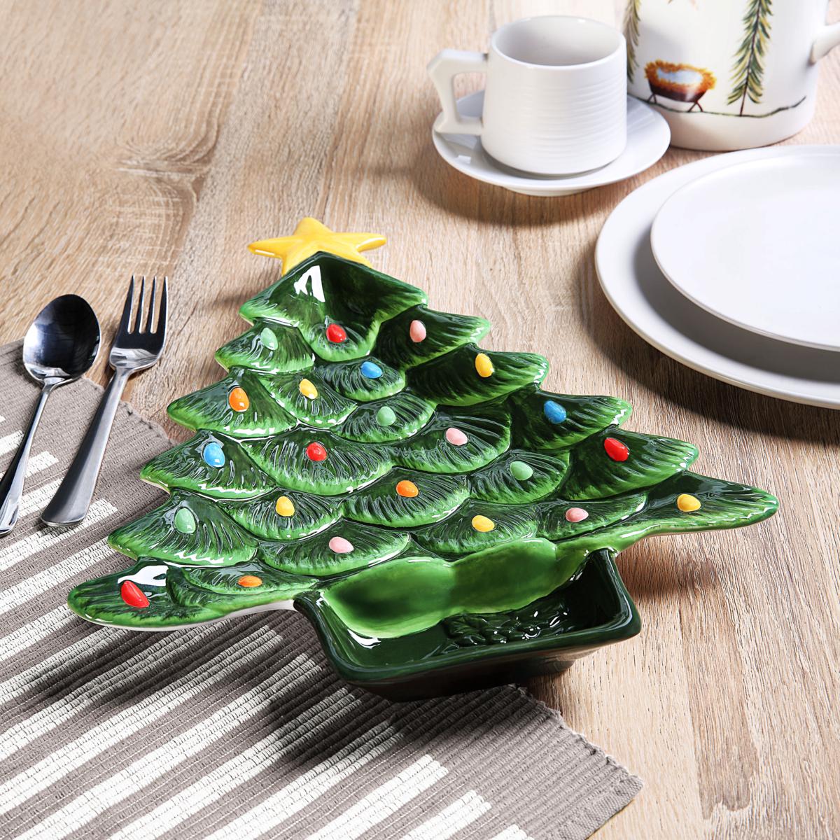 https://i01.hsncdn.com/is/image/HomeShoppingNetwork/rocs1200/mr-christmas-1425tree-platter-with-dip-section-green-d-20230908141538107~21770949w_alt2.jpg