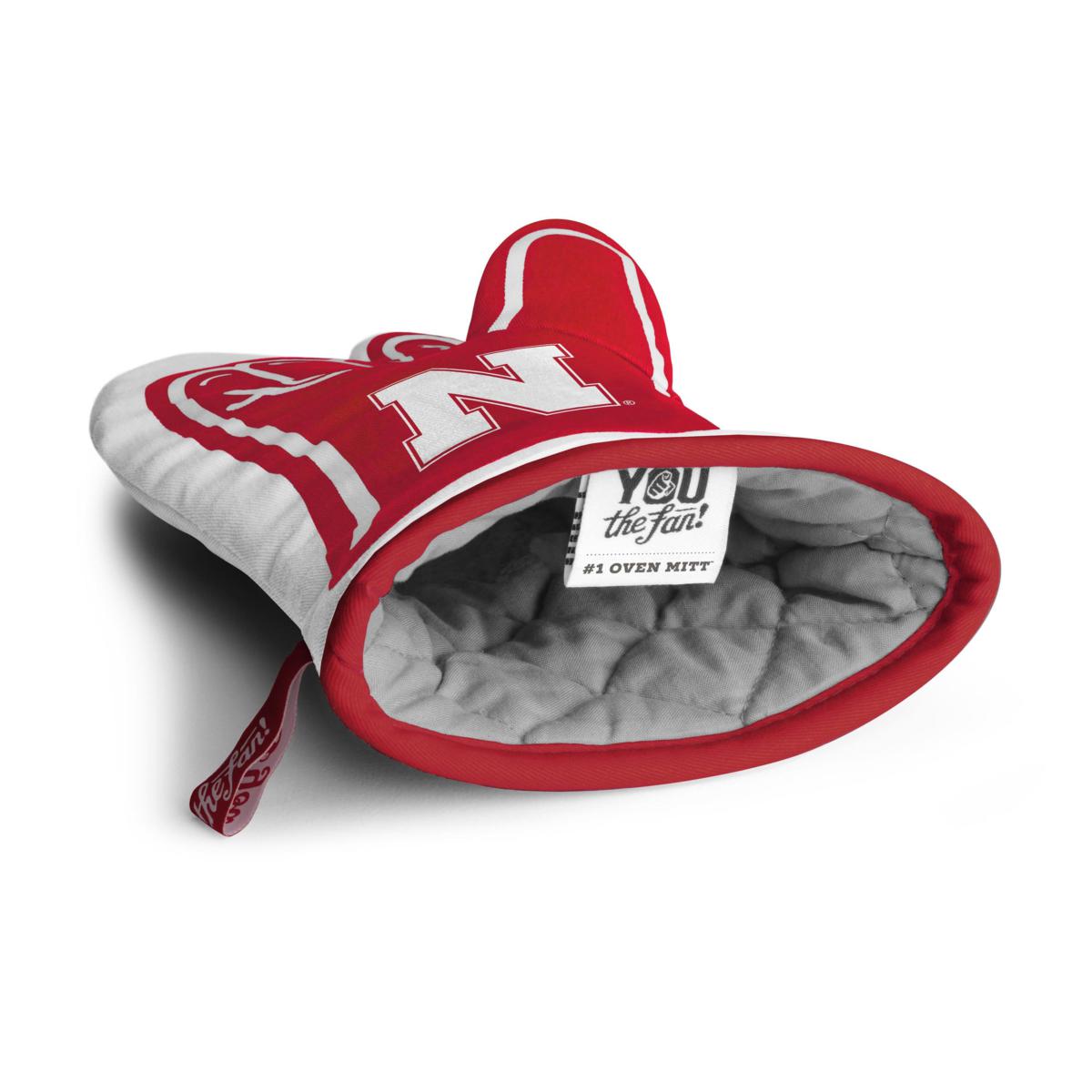 https://i01.hsncdn.com/is/image/HomeShoppingNetwork/rocs1200/ncaa-1-fan-oven-mitt-nebraska-cornhuskers-d-20191024145035787~9329008w_alt2.jpg