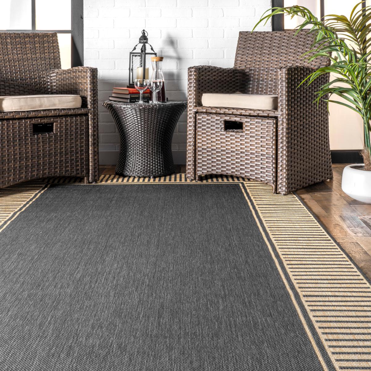 Tuan Outdoor 6' x 9' Modern Scatter Rug, Light Brown and Black 