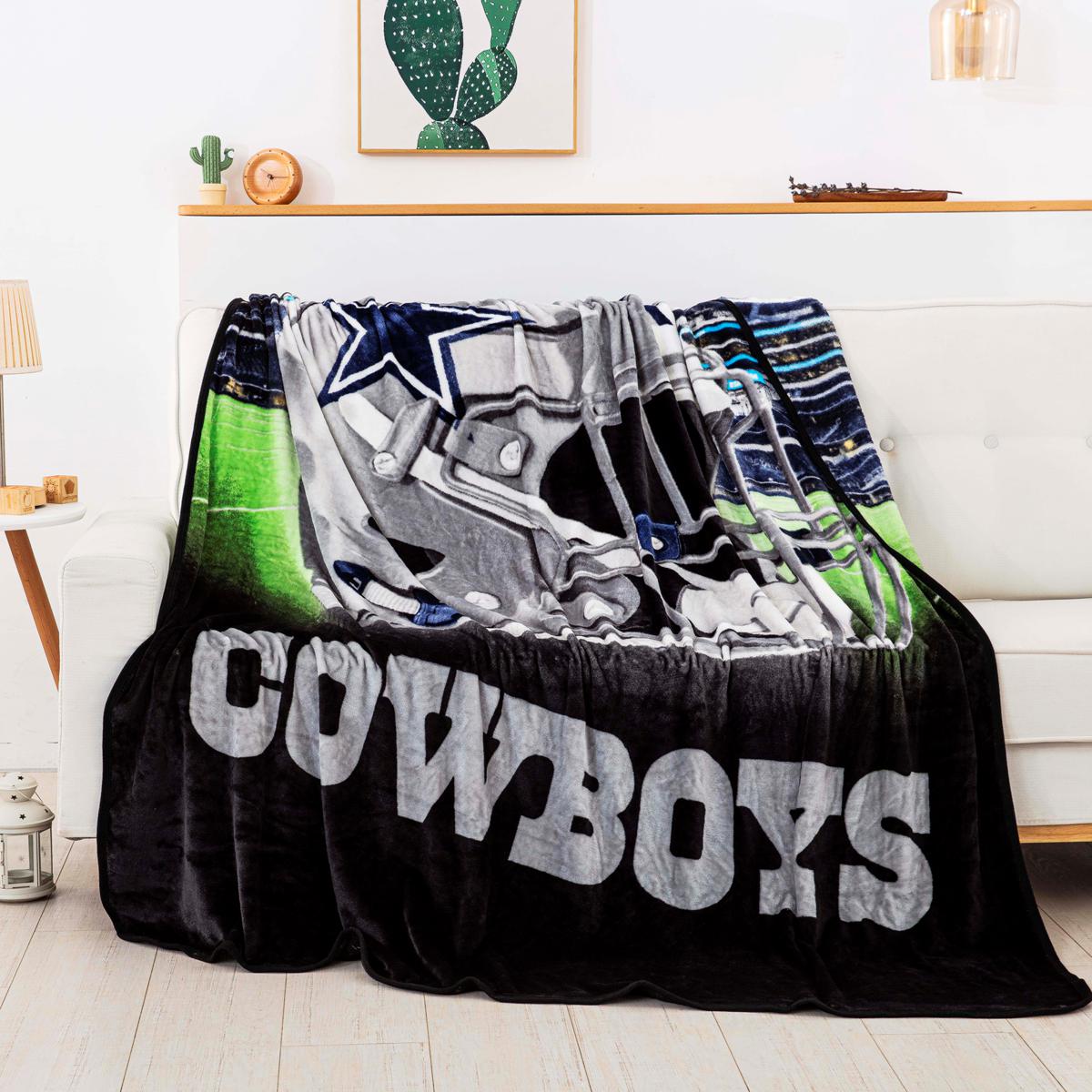 NFL Licensed TPU Lamination Waterproof Furniture Protector, Love Seat, Dallas  Cowboys 