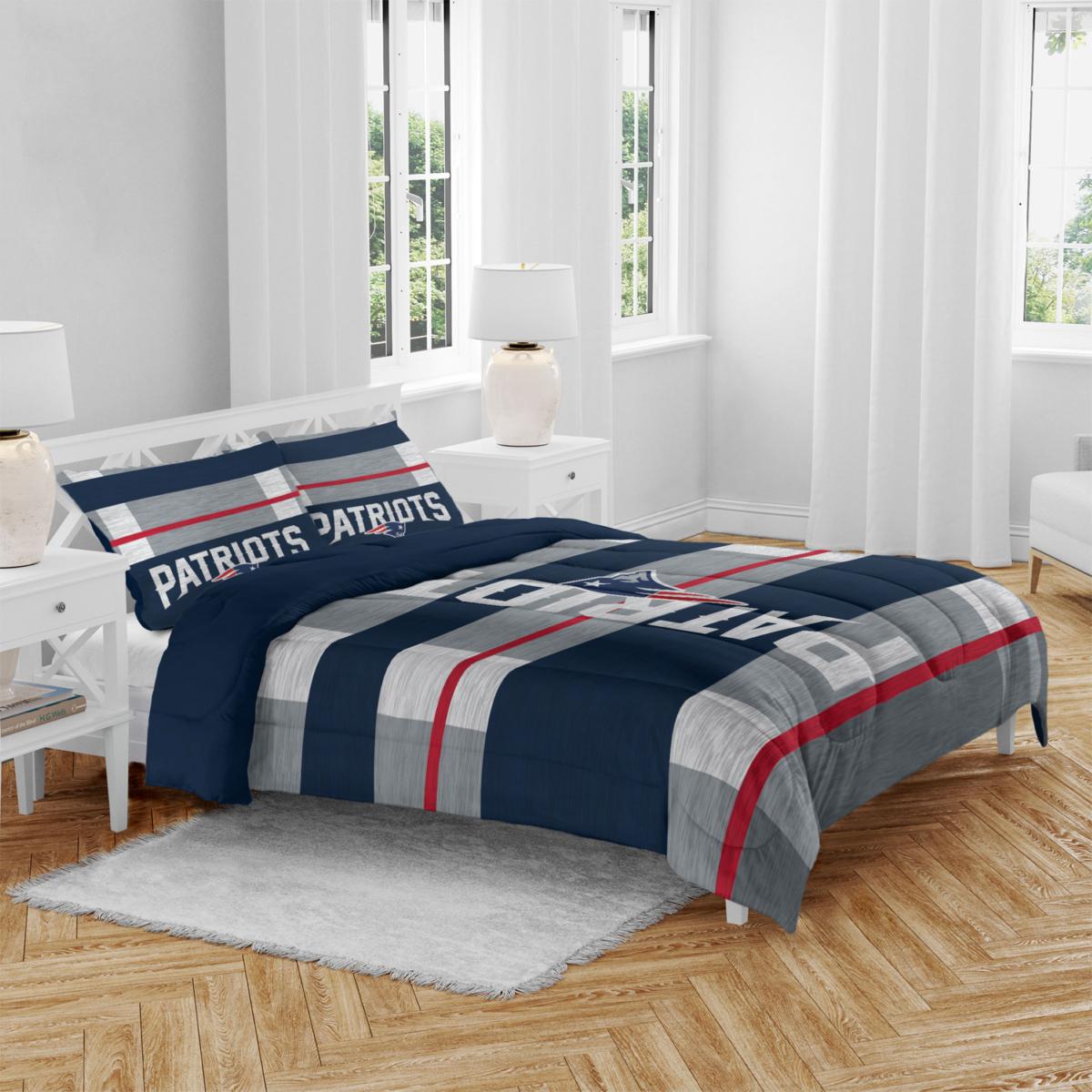 NFL store bedspreads, quilts, sleeping bags, p