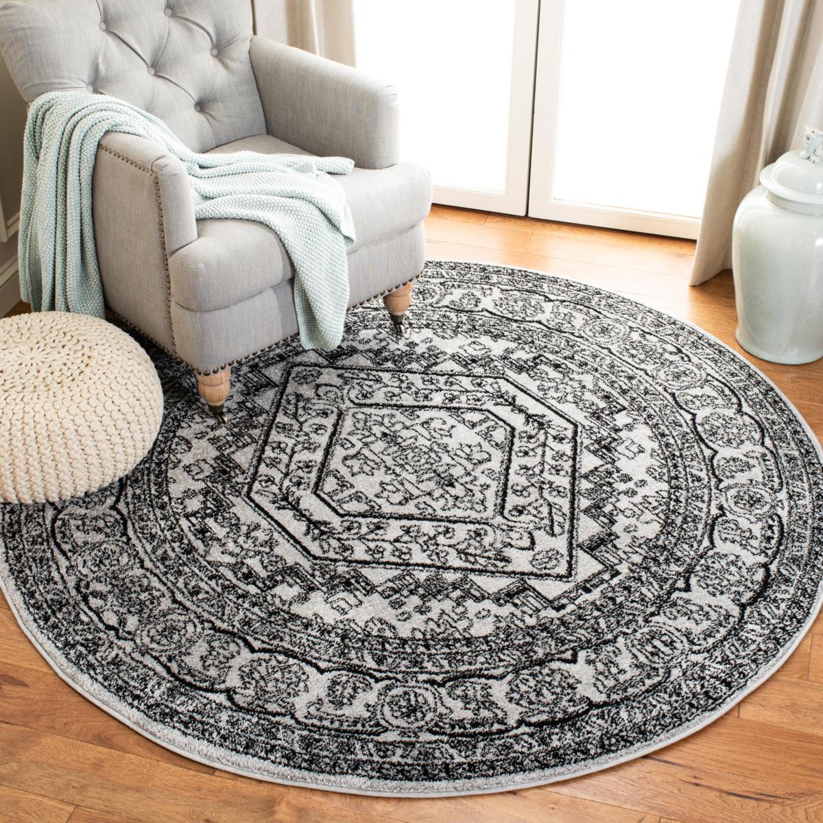 Safavieh Monaco MNC243J-4 4' x 5'7" Light Blue/Fuchsia Area Rug SAFAVIEH ミラノシャグコレクション エリアラグ - 6フィート x 9フィート、レッド、ソリッドデザイン、抜け落ち防止&am
